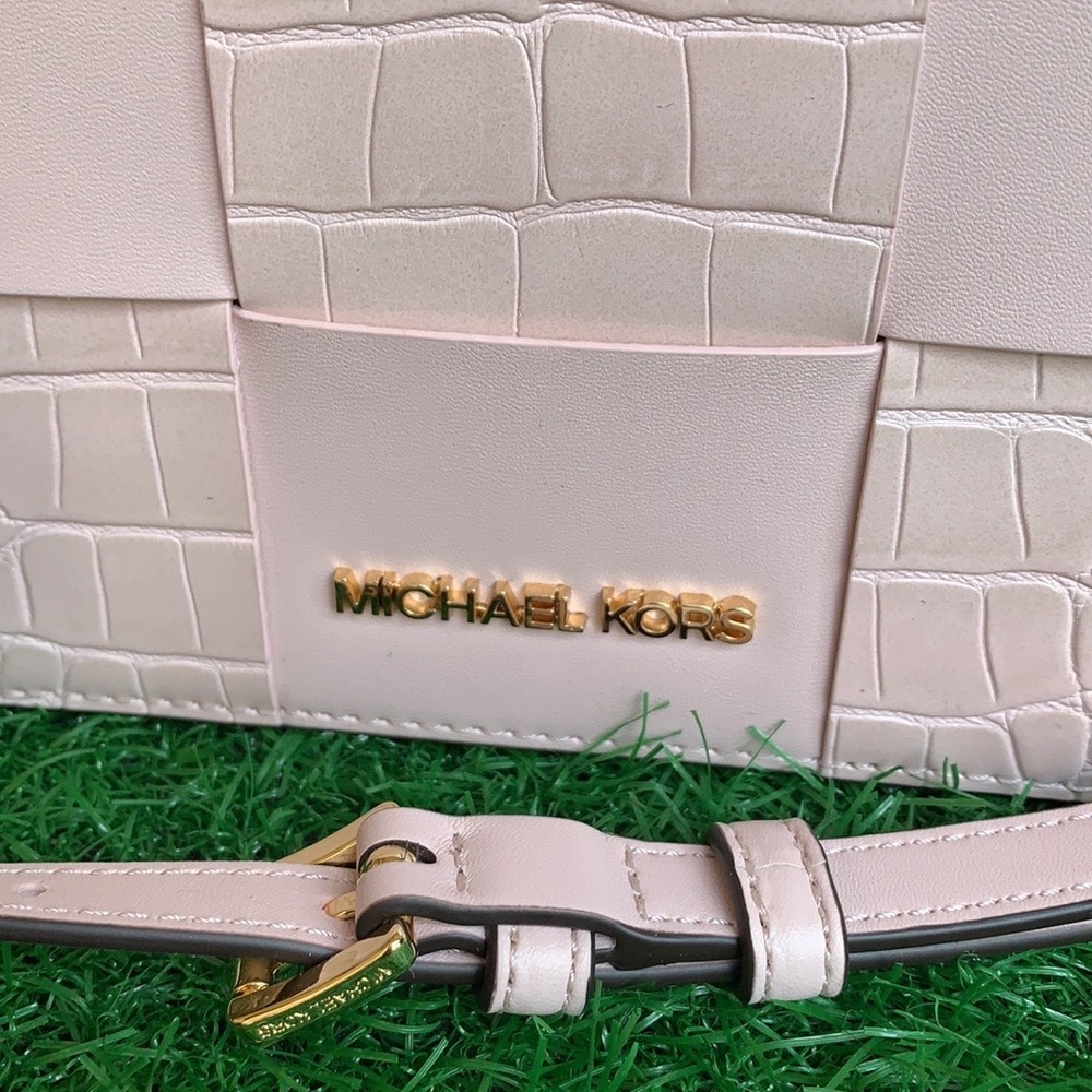 Michael Kors Mercer Sm clutch XBODY Powder Blush - Picture 13 of 15